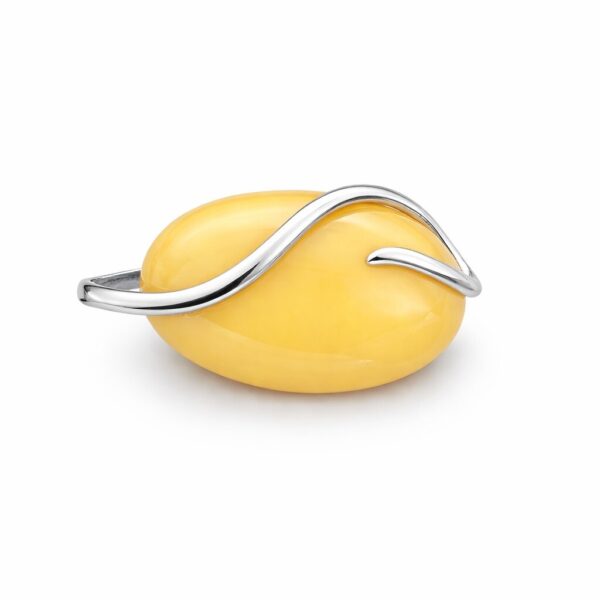 Broszka srebrna z naturalnym mlecznym bursztynem – elegancki prezent z klasą BR4